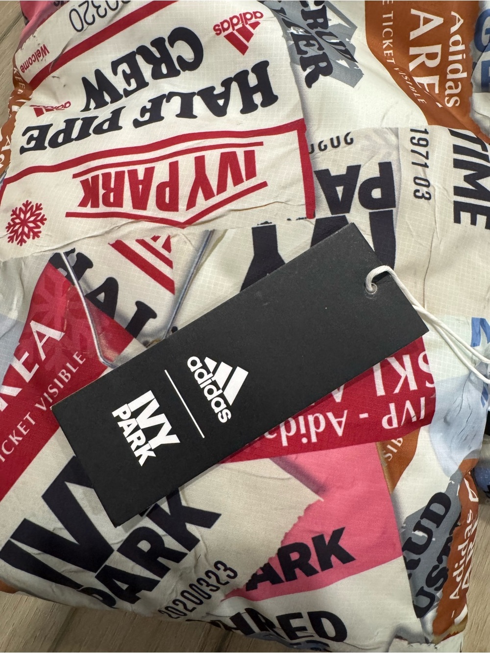 Adidas x Ivy Park Multi-Color Graphic scarf Adidas Tag
